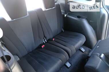 Мінівен Mazda 5 2011 в Чернівцях