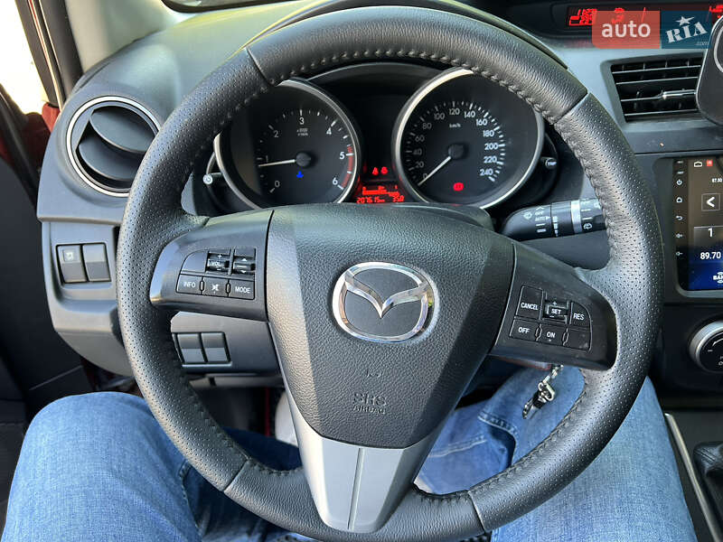 Минивэн Mazda 5 2011 в Днепре