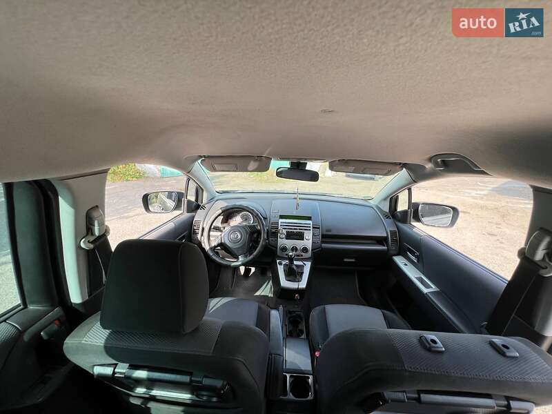 Минивэн Mazda 5 2005 в Каменском