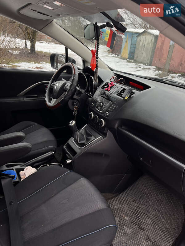 Минивэн Mazda 5 2011 в Коростене