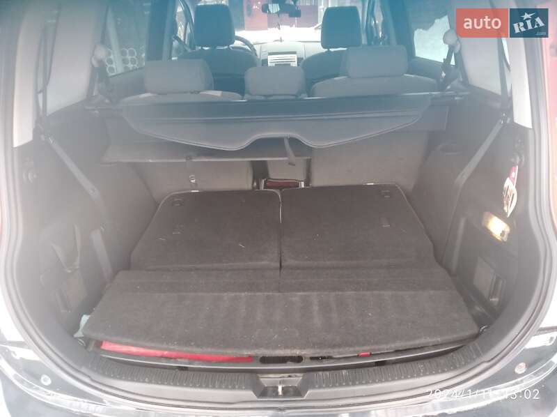 Минивэн Mazda 5 2006 в Владимире