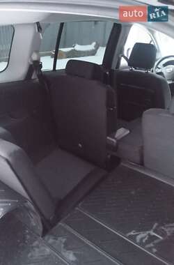 Минивэн Mazda 5 2006 в Золотоноше