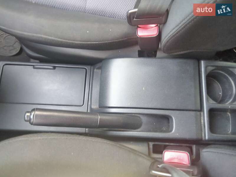 Мінівен Mazda 5 2005 в Львові