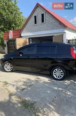 Минивэн Mazda 5 2006 в 
