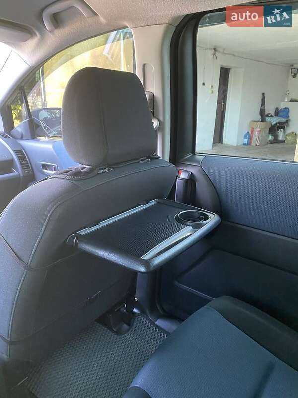 Минивэн Mazda 5 2006 в Одессе