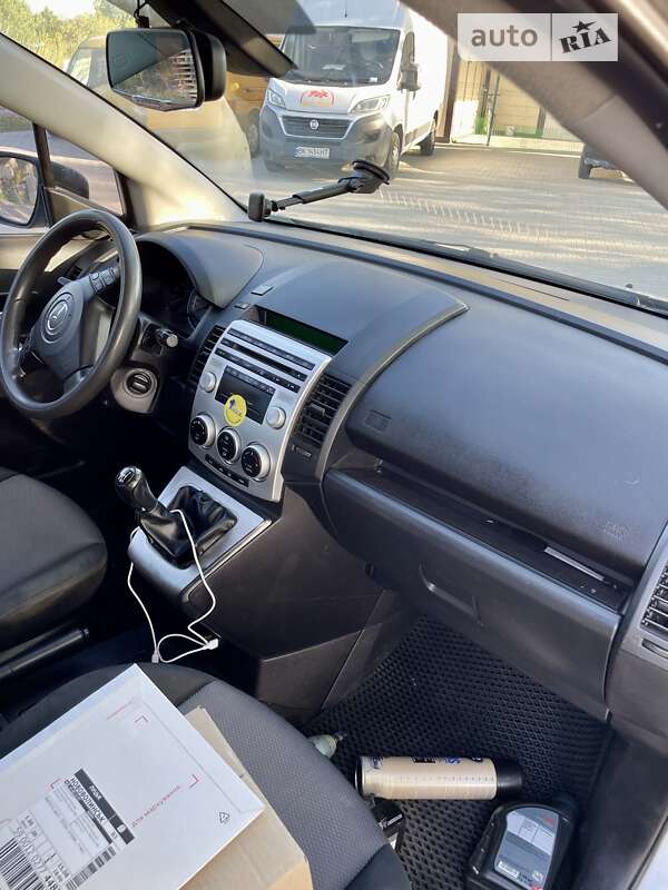 Минивэн Mazda 5 2007 в Нововолынске