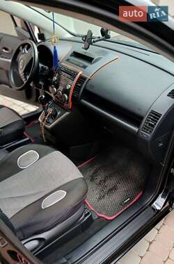 Минивэн Mazda 5 2009 в 