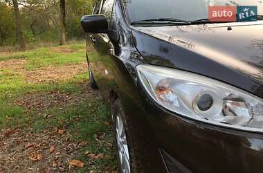 Минивэн Mazda 5 2010 в 