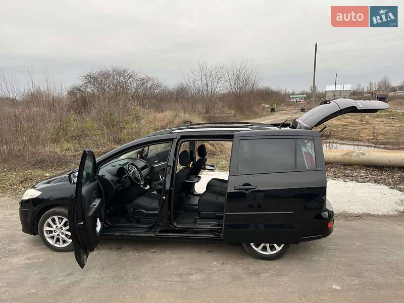 Мінівен Mazda 5 2009 в Києві