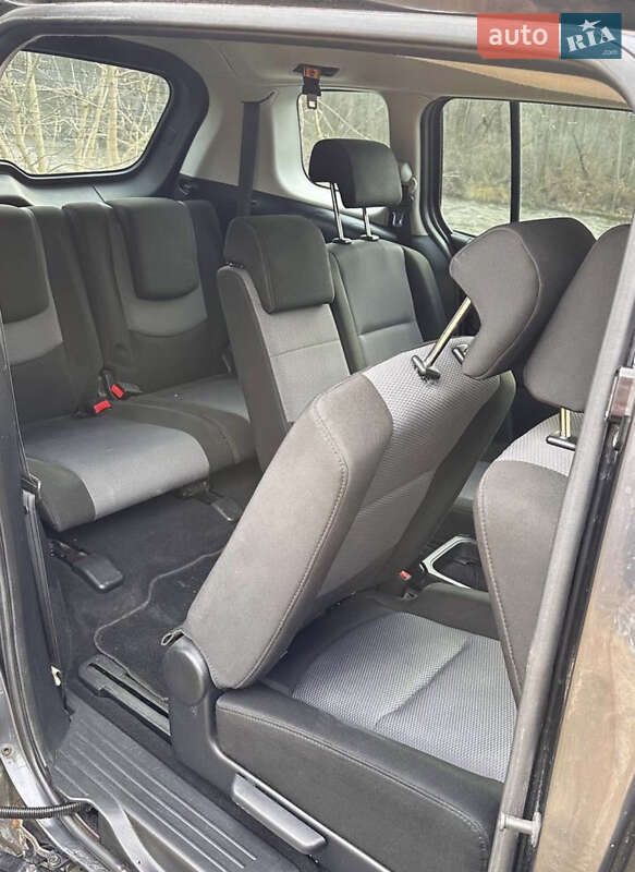 Минивэн Mazda 5 2006 в Одессе