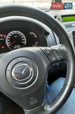 Минивэн Mazda 5 2010 в 