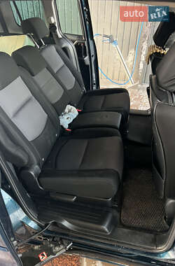 Минивэн Mazda 5 2007 в 