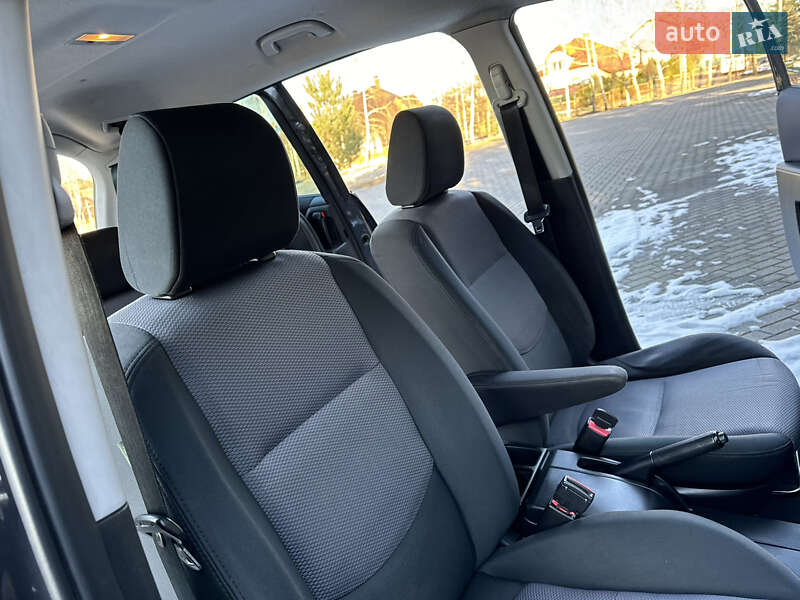 Минивэн Mazda 5 2007 в Дрогобыче