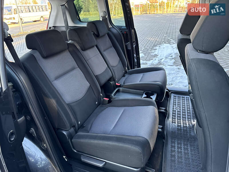 Минивэн Mazda 5 2007 в Дрогобыче