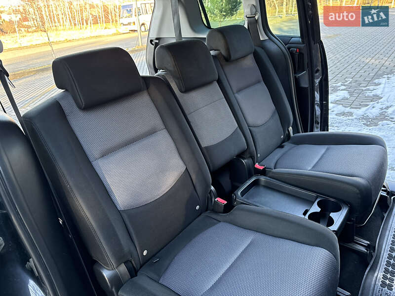 Минивэн Mazda 5 2007 в Дрогобыче