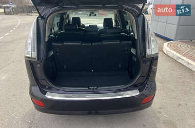 Минивэн Mazda 5 2010 в 