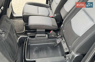 Минивэн Mazda 5 2006 в 