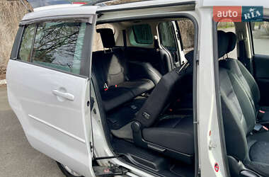 Минивэн Mazda 5 2008 в 