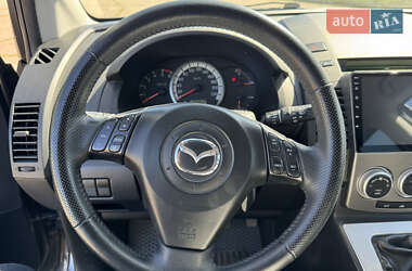 Минивэн Mazda 5 2006 в 