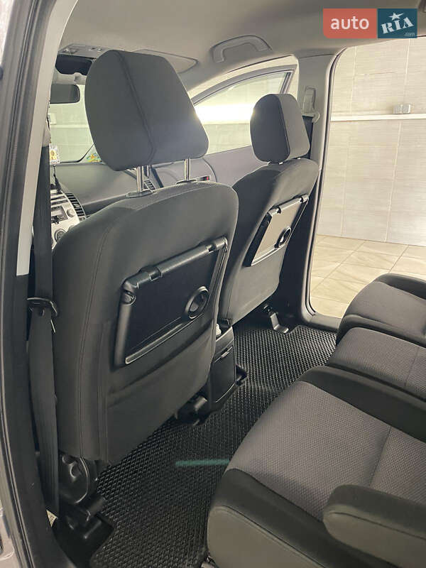 Минивэн Mazda 5 2007 в Снятине