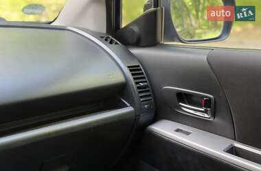 Мінівен Mazda 5 2010 в 