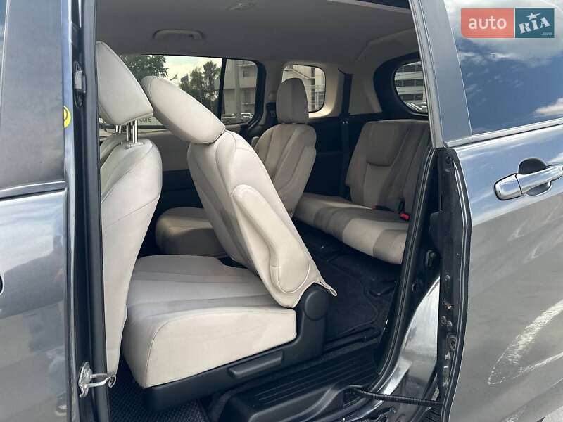Мінівен Mazda 5 2013 в Києві