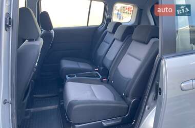 Минивэн Mazda 5 2006 в 