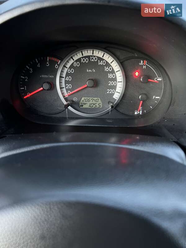 Минивэн Mazda 5 2006 в Луцке