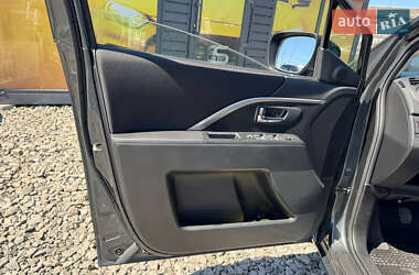 Минивэн Mazda 5 2011 в 
