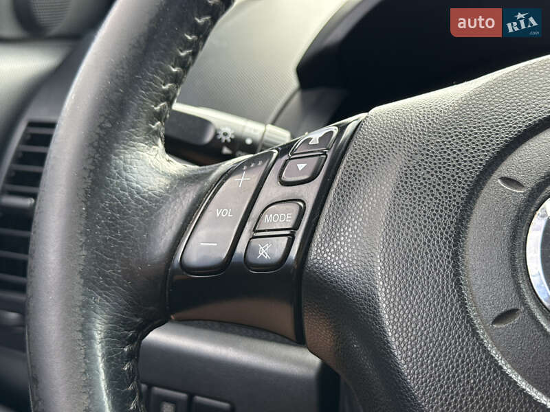 Минивэн Mazda 5 2006 в Кривом Роге