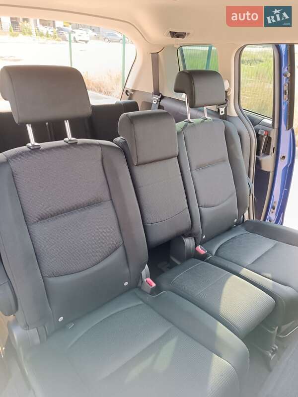 Минивэн Mazda 5 2008 в Первомайске