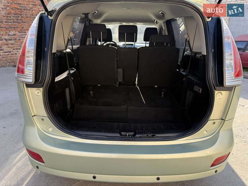 Мінівен Mazda 5 2009 в Чернігові