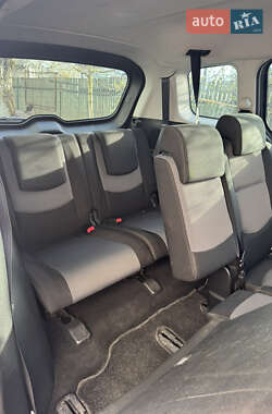 Минивэн Mazda 5 2005 в 