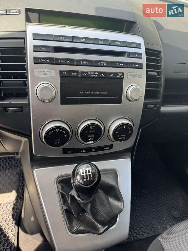 Минивэн Mazda 5 2005 в Староконстантинове