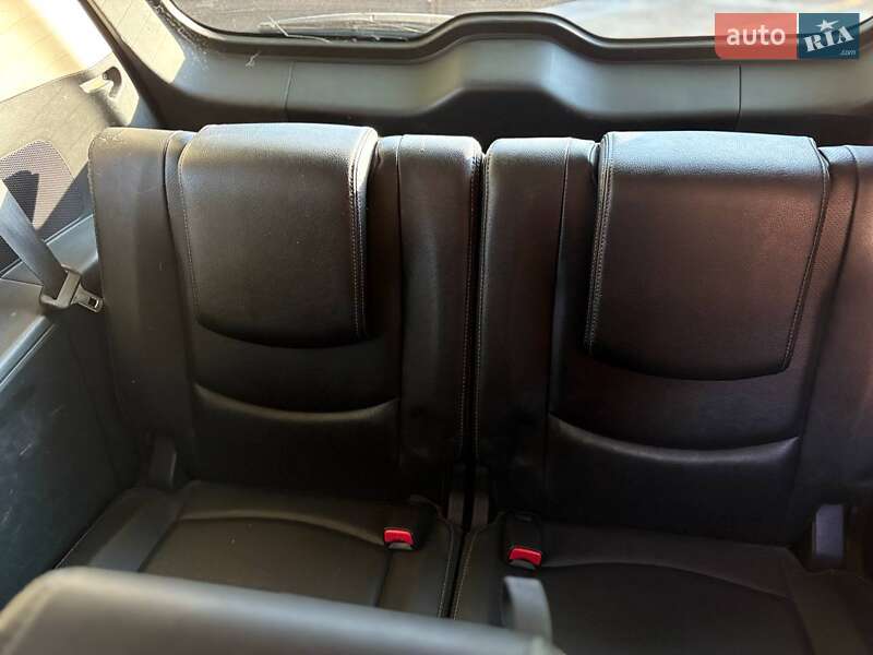 Минивэн Mazda 5 2008 в Ровно