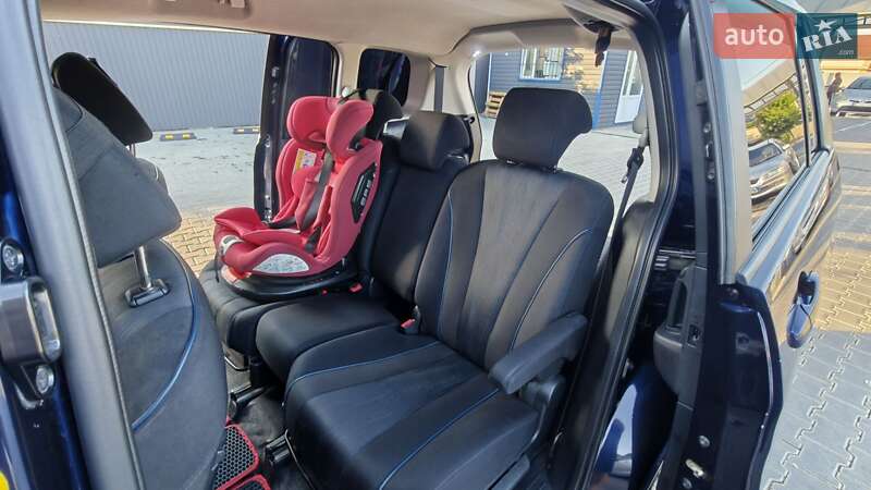 Мінівен Mazda 5 2011 в Одесі