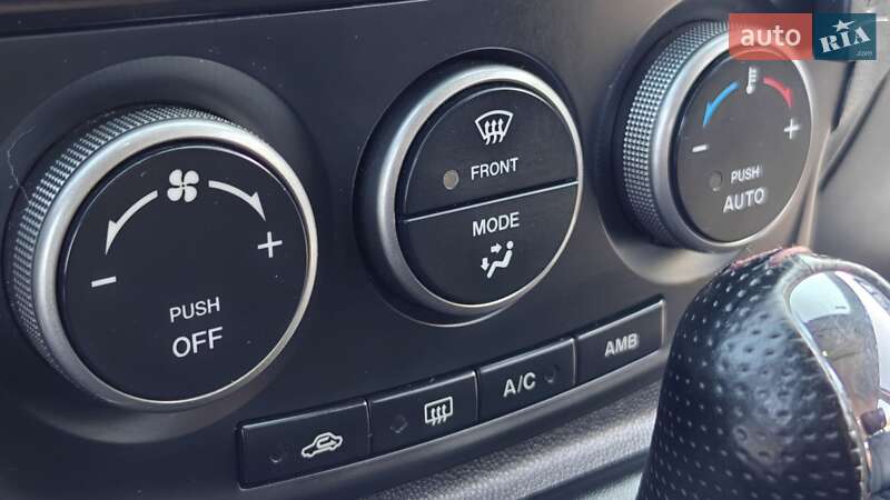 Мінівен Mazda 5 2011 в Одесі