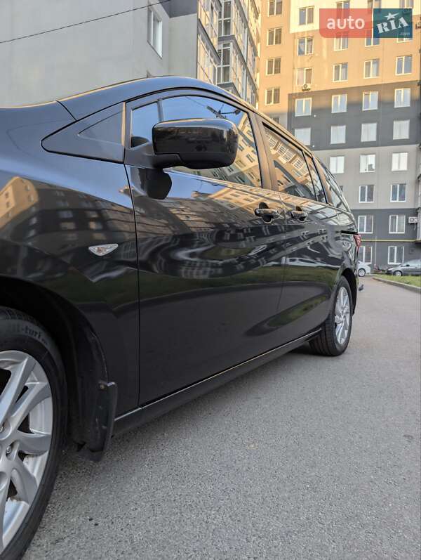 Мінівен Mazda 5 2012 в Чернігові