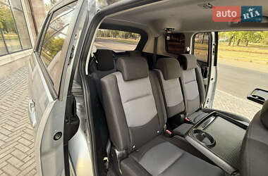 Минивэн Mazda 5 2005 в 