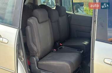 Минивэн Mazda 5 2006 в 