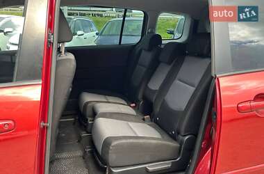 Минивэн Mazda 5 2006 в 