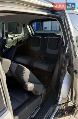 Минивэн Mazda 5 2007 в 