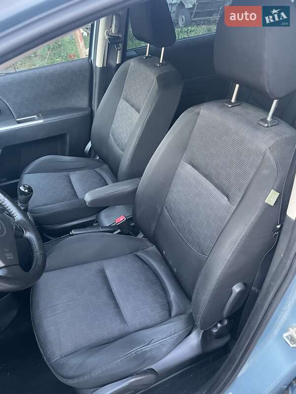 Мінівен Mazda 5 2008 в Обухові