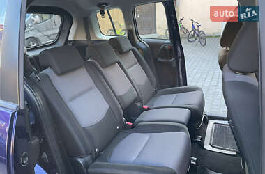 Минивэн Mazda 5 2005 в 