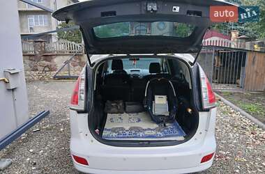 Минивэн Mazda 5 2008 в 