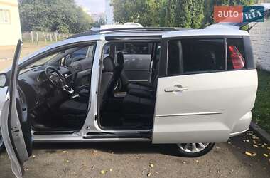 Минивэн Mazda 5 2006 в 
