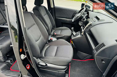 Минивэн Mazda 5 2009 в 