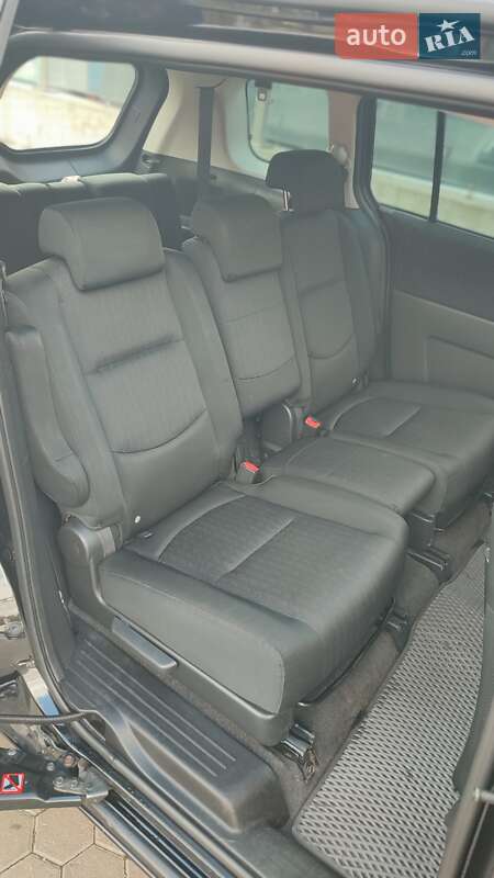 Мінівен Mazda 5 2009 в Луцьку