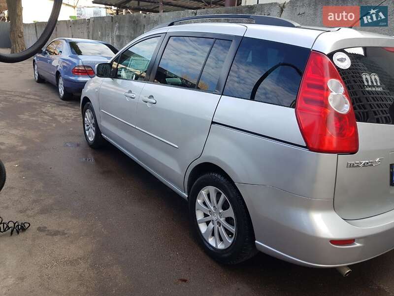 Минивэн Mazda 5 2006 в Киеве