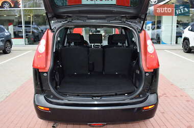 Мінівен Mazda 5 2008 в  фото 9 Мінівен Mazda 5 2008 в